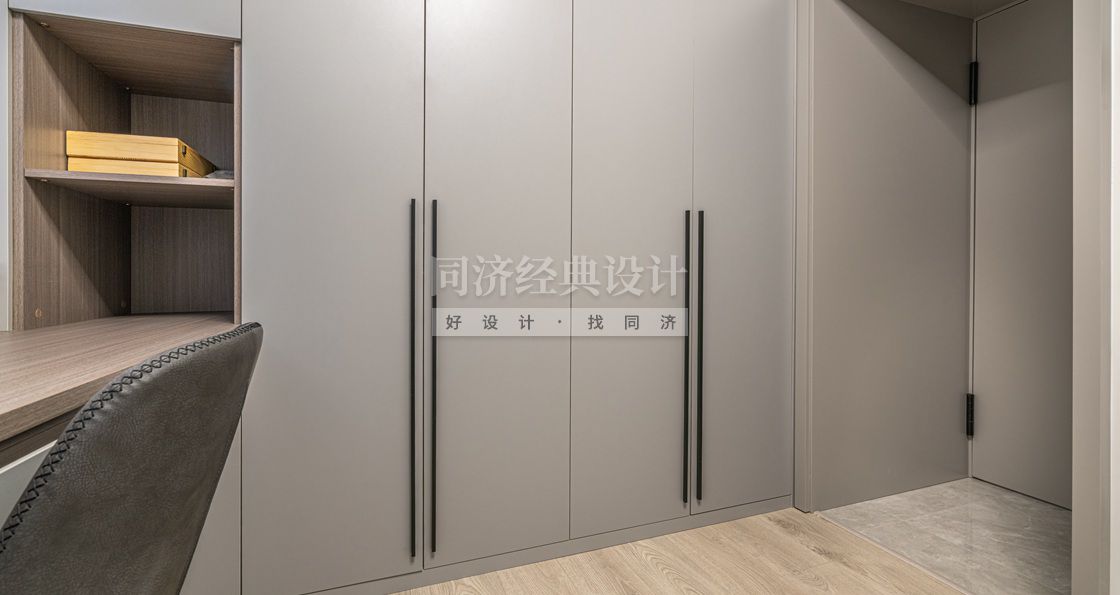 蓝狮在线官方指定唯一官方网址及备案认证查询图片